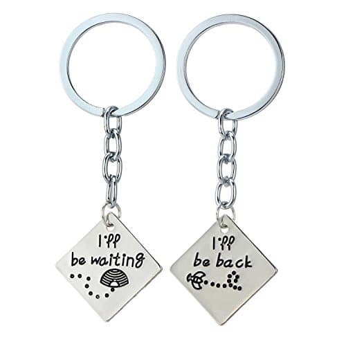 Valtntine Gift 2pcs Couples Keychains I'll be back &amp; I'll be waiting Keyring Key Chains Set for Family Lovers Birthday Anniversary
