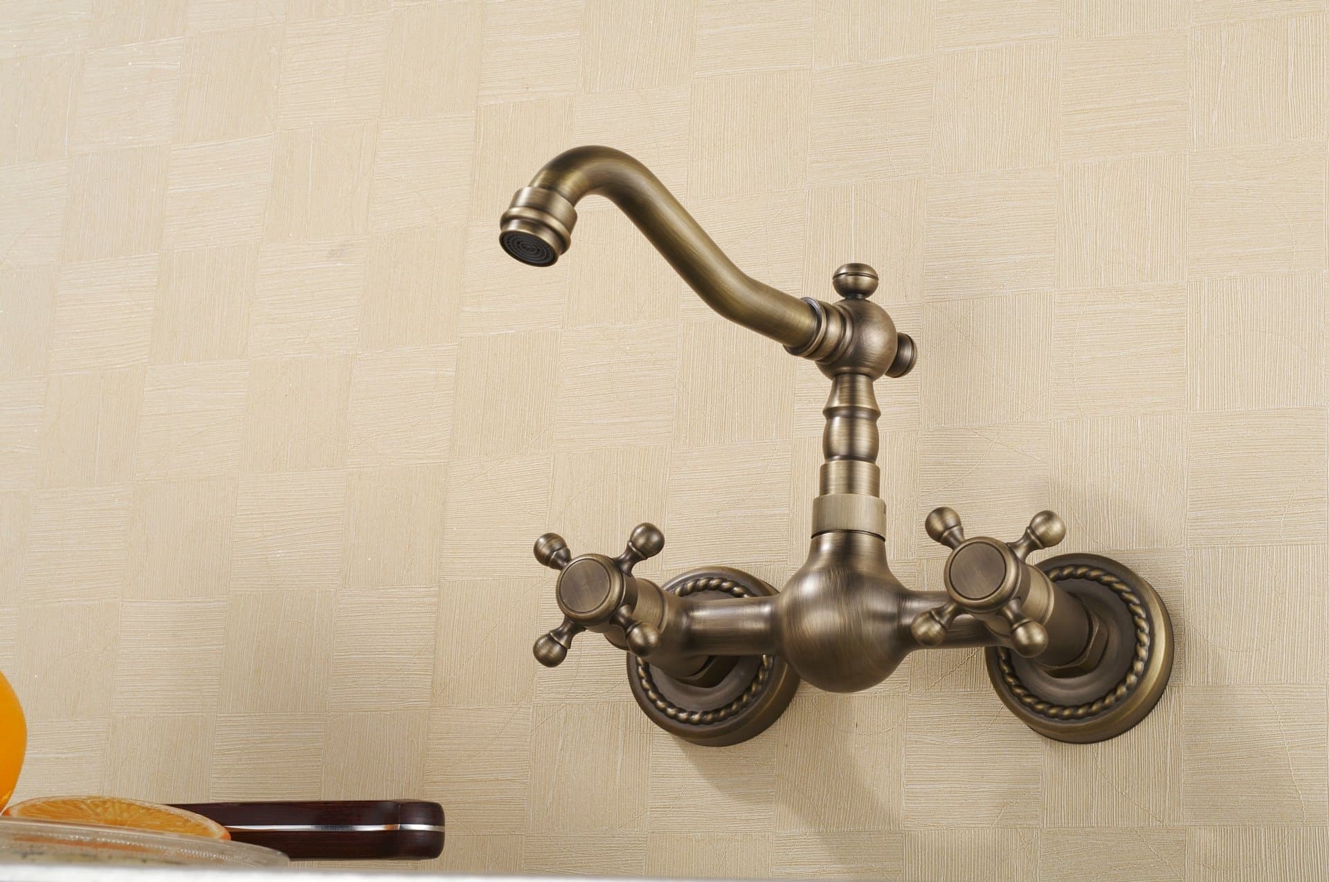 HHY-Antique copper rotating basin mixer