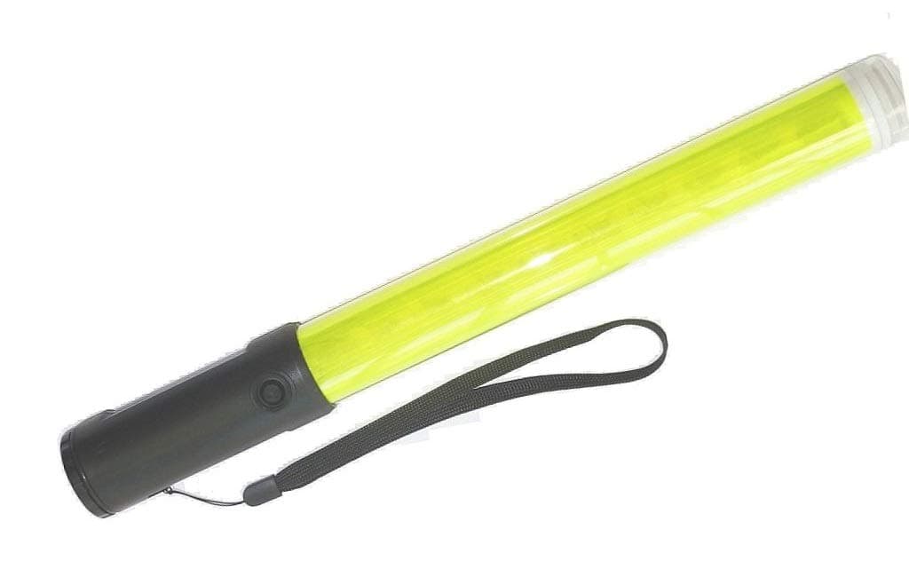 Diskpro, 14.5 inch Traffic Baton Light, 18 Yellow LED with Two Flashing modes, plus 1 White LED on tip, using 3 AA-size batteries. Good for Outdoor activities.