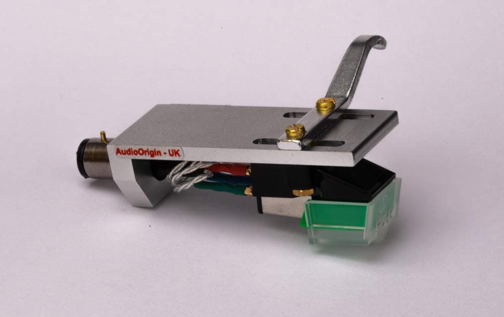 Headshell Cartridge Mount, Eliptical Stylus, Needle for Stanton STR8 20, STR8 30, STR8 50, STR8 80, STR8 90, STR8 100, STR8 150, MADE IN ENGLAND
