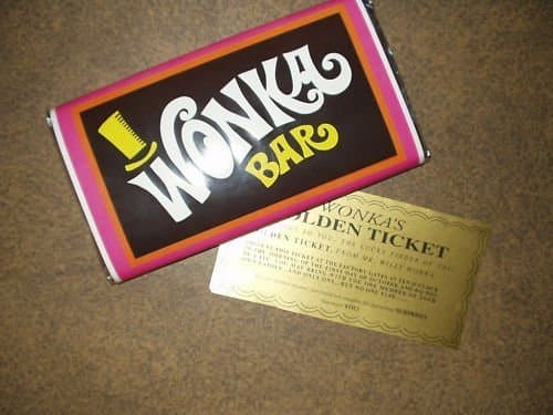 7 oz sized Willy Wonka Chocolate Bar wrapper with Golden Ticket replicano chocolate included