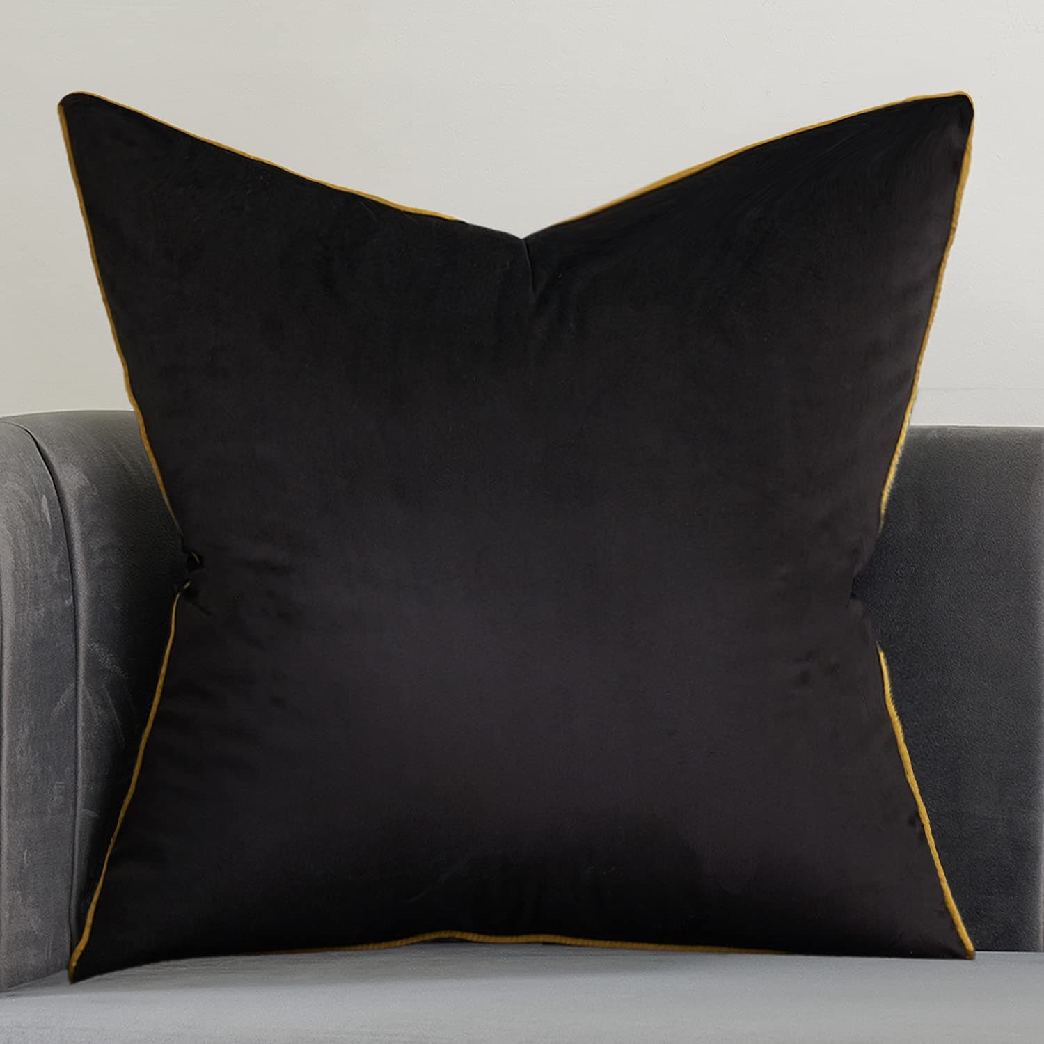 Avigers 20 x 20 Inches Black Solid Cushion Case Luxury Modern Square Throw Pillow Cover Decorative Pillow for Couch Living Room Bedroom Car 50 x 50cm