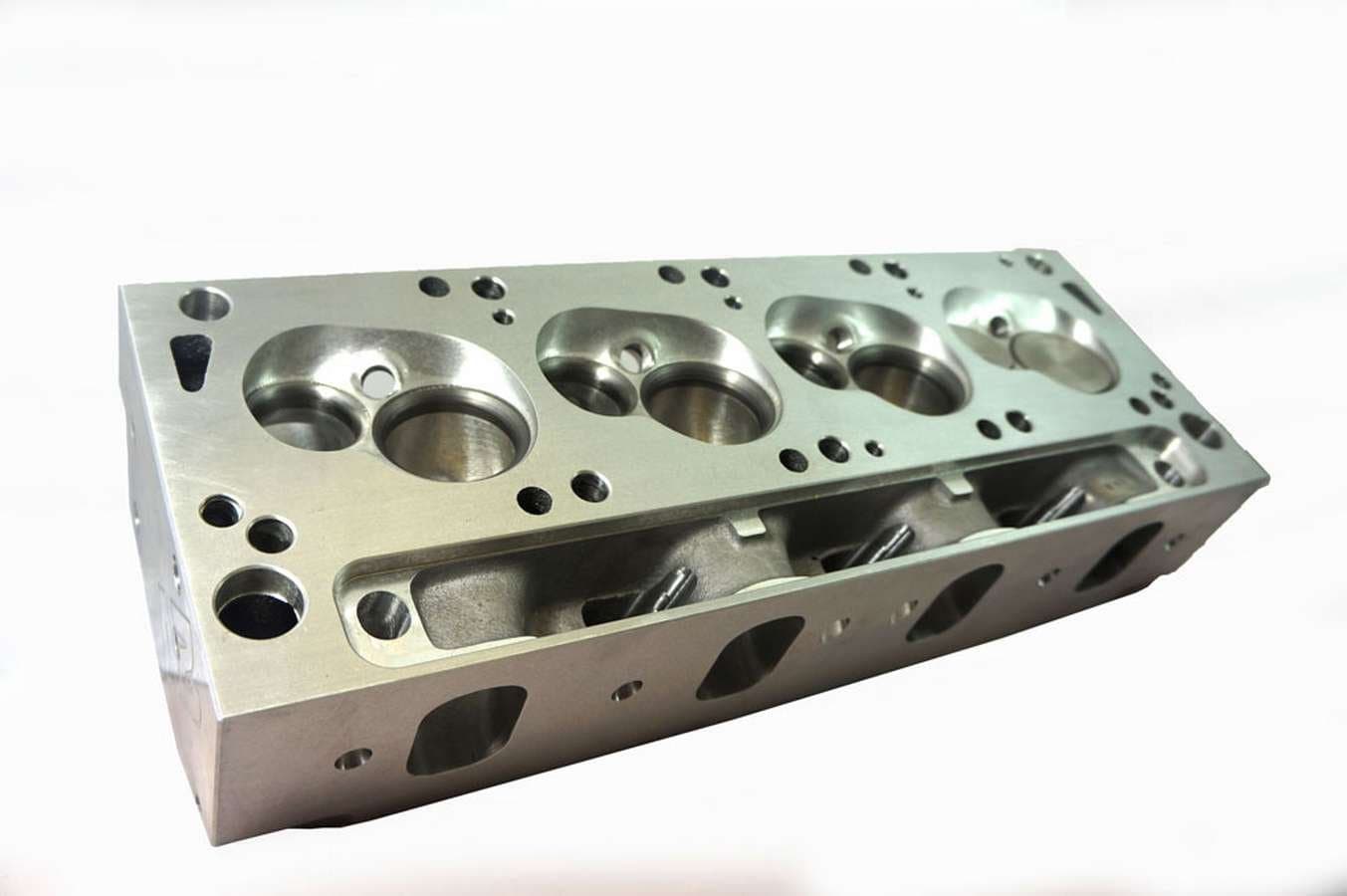 Ford Clev/Mod Bare 4V Cylinder Head P/N SBF4V228B-67