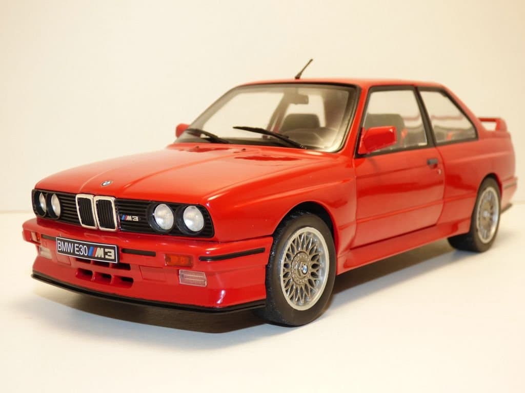 Solido 1: 18 1990 BMW E30 M3 - Red