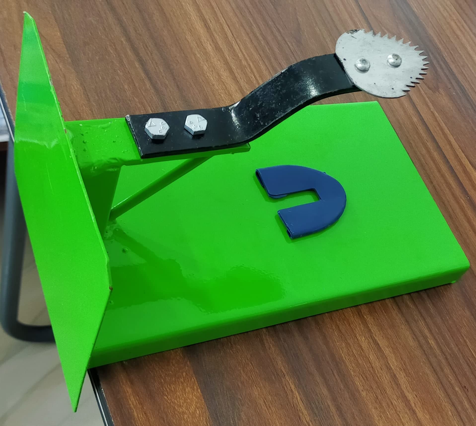 Coconut Scraper/Grater/Chirava - 1 Piece (Table Top)