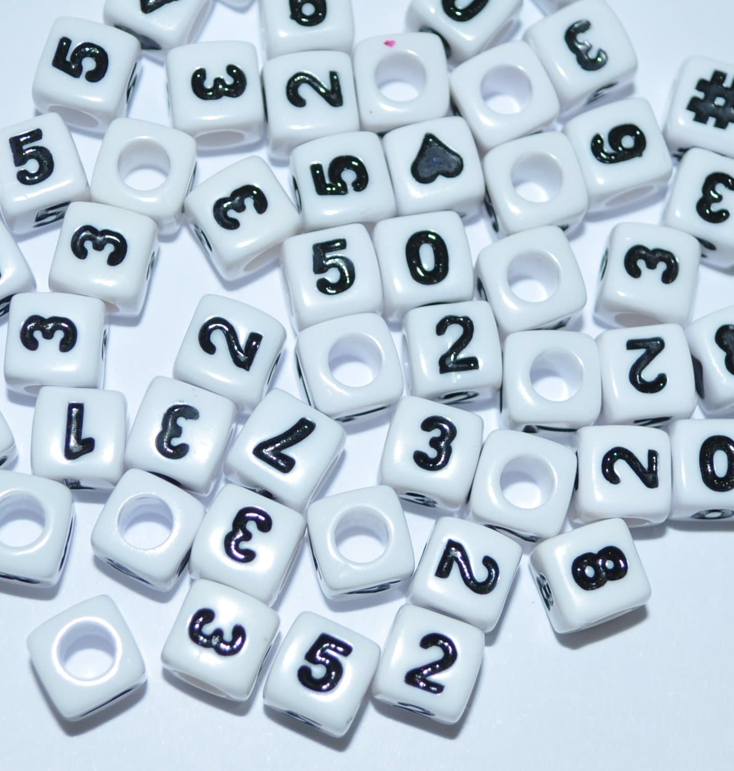 100 pcs Acrylic Number Beads, Cube, 6 mm, White Beads with Black Number