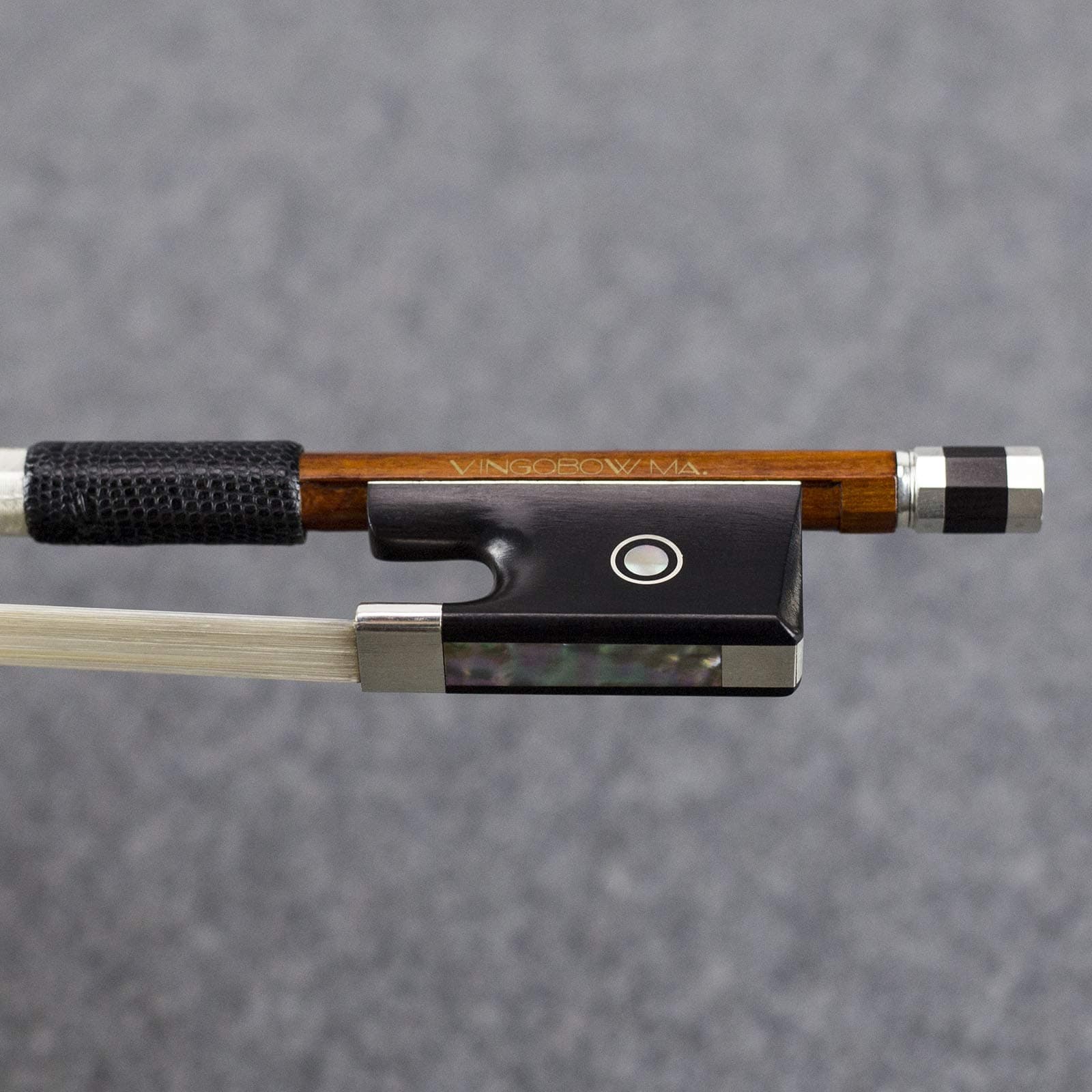 Pernambuco Violin Bow 4/4 Size VINGOBOW 870V Master Level Pure Silver Mounted Ebony Frog 4 4 Full Straight Well Balanced Premium Mongolian Horse Hair Warm Sweet Sound Special Frog More Stable