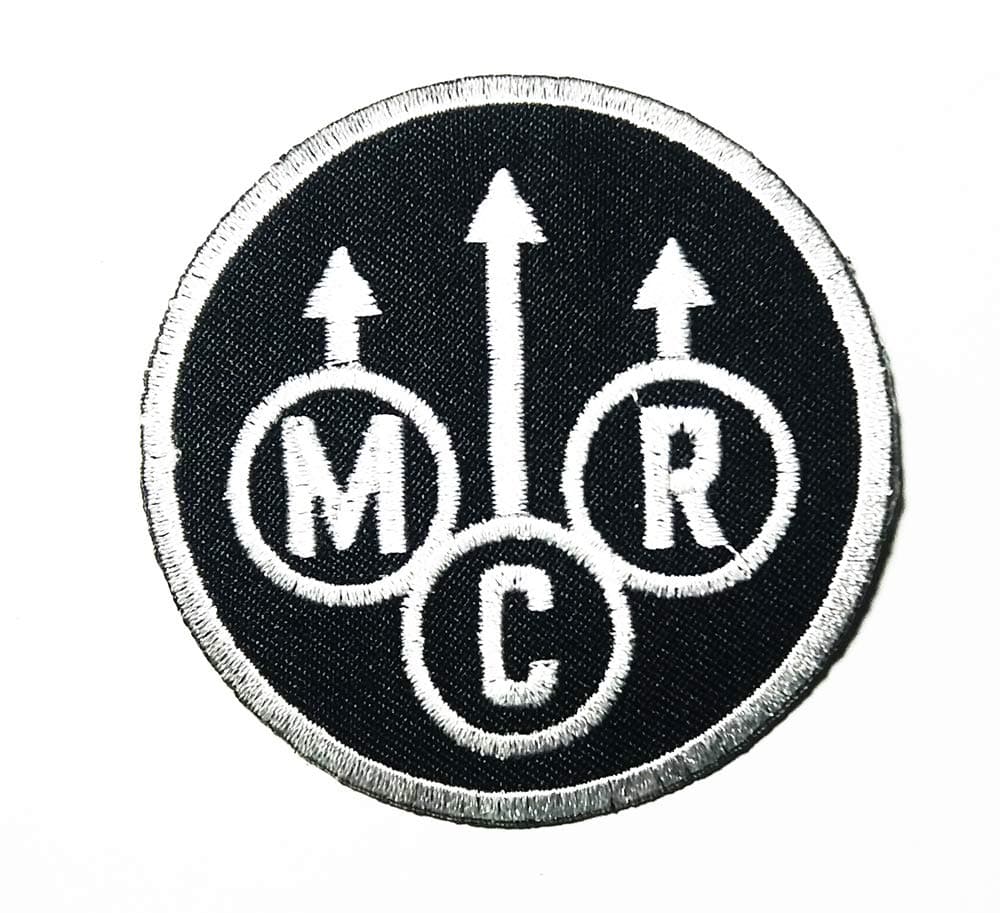 music M patch Alternative Rock Emo Pop Punk Hardcore Punk Band Logo Embroidered Sew Iron On es Badge Bags Hat Jeans Shoes T-Shirt Applique