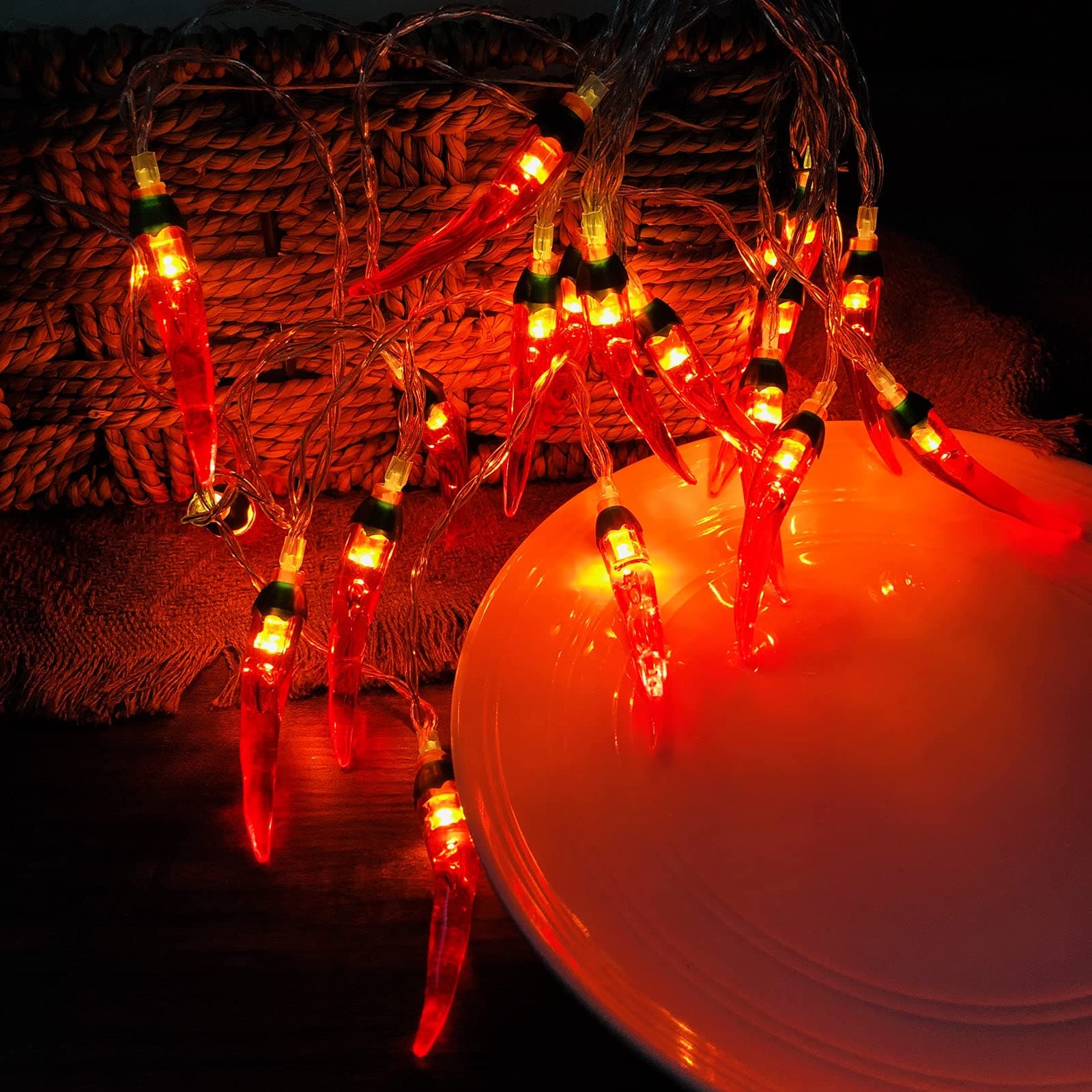 Red Chilli String Lights LED Rope Fairy Light Pepper Lamp Battery Powered Warm White for Christmas Holiday Party Decoration (Red Chili, 6M/40LED)