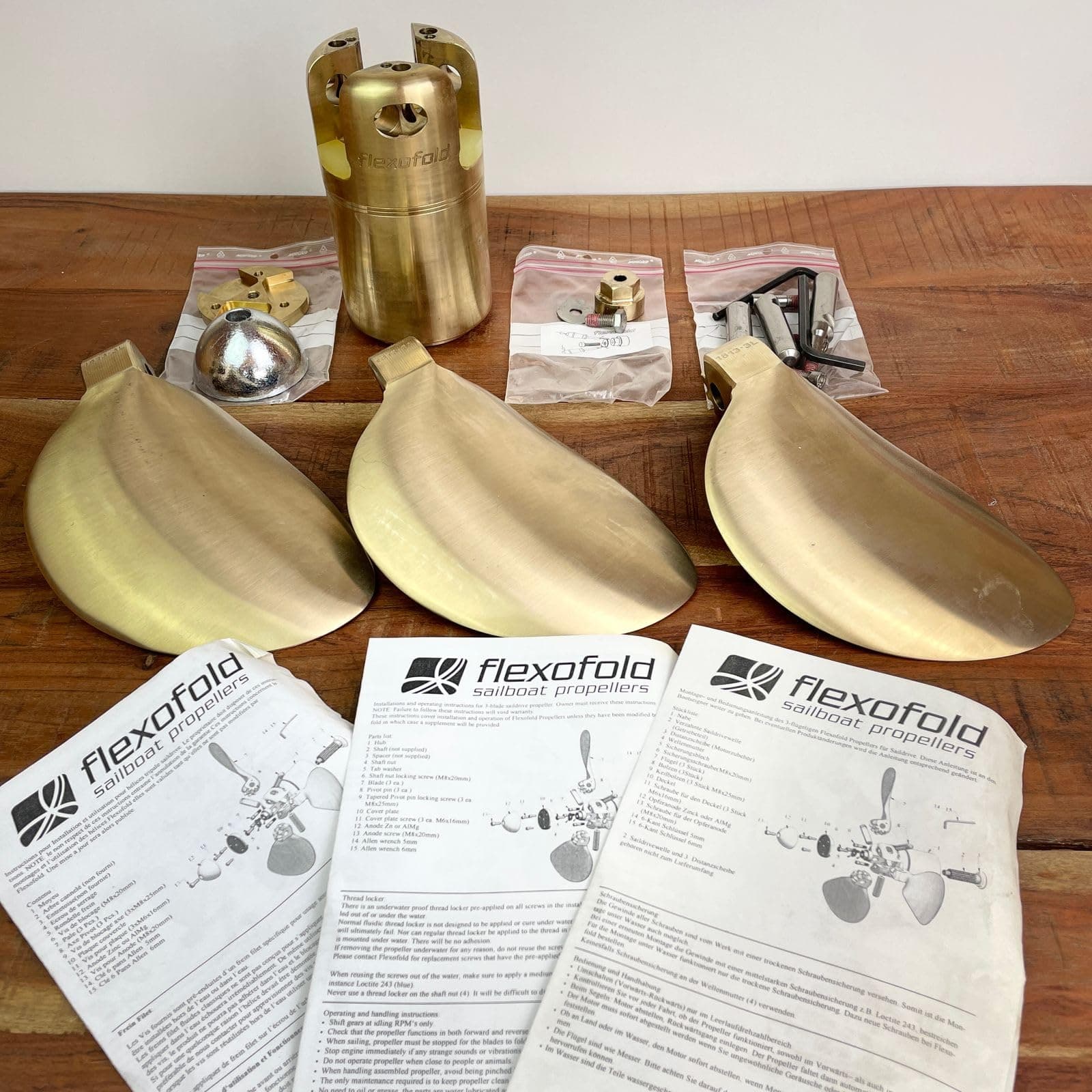 Saildrive Propeller Folding Propeller SD 18 x 13 LH 3 Blade Manganese Bronze Volvo Penta Yanmar Bukh Nanni