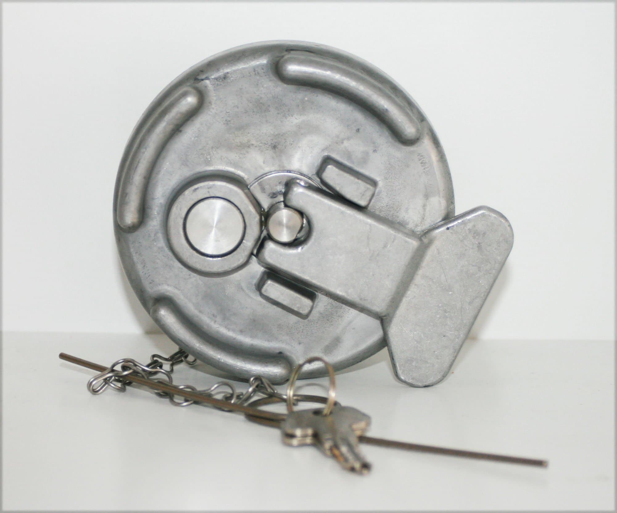 Locking Diesel Fuel Cap for Peterbilt Semi Trucks