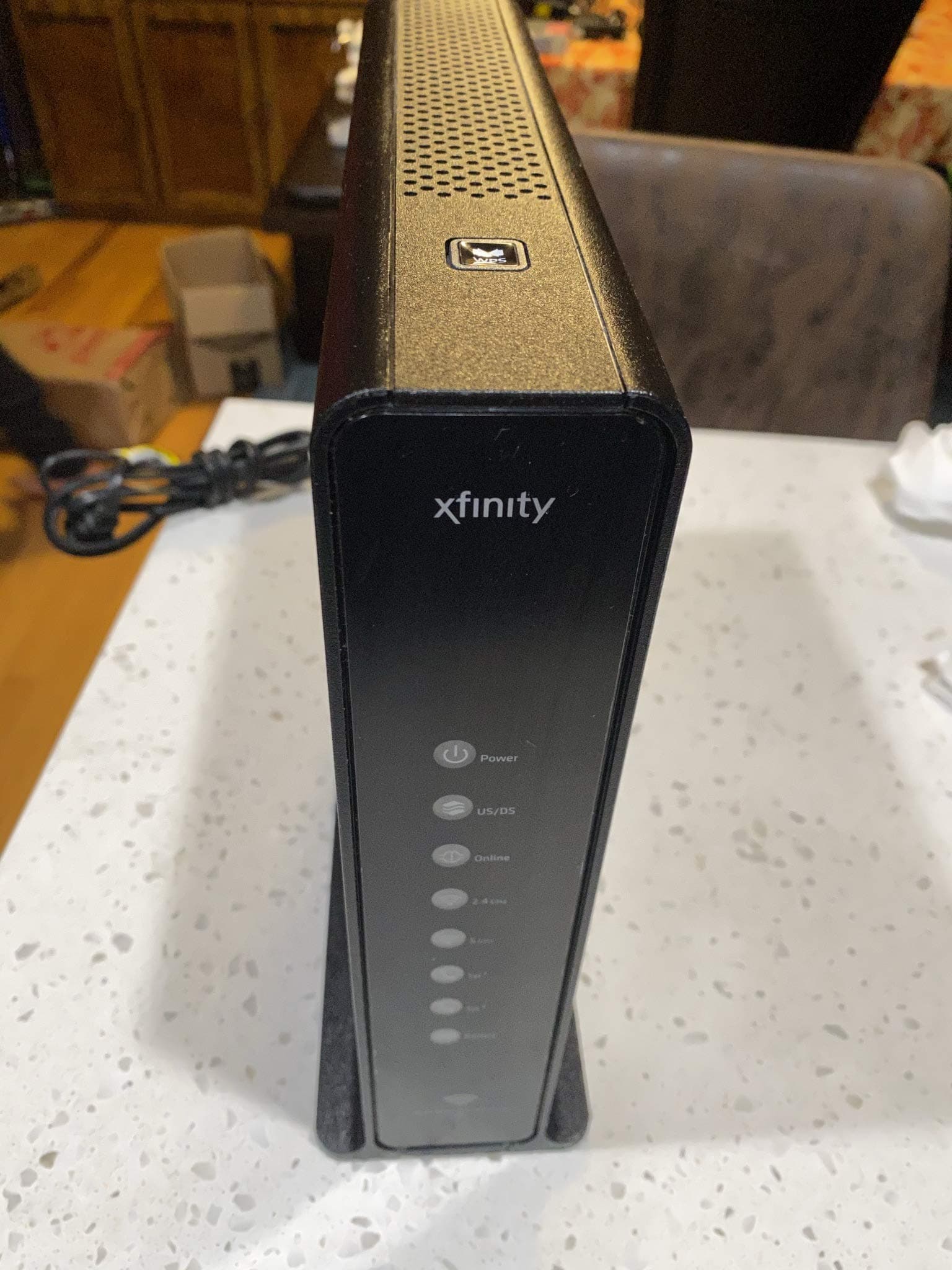 Cisco DPC3941T DOCSIS 3.0 Voice Getaway Wireless Modem Dual Band (Not for Xfinity)