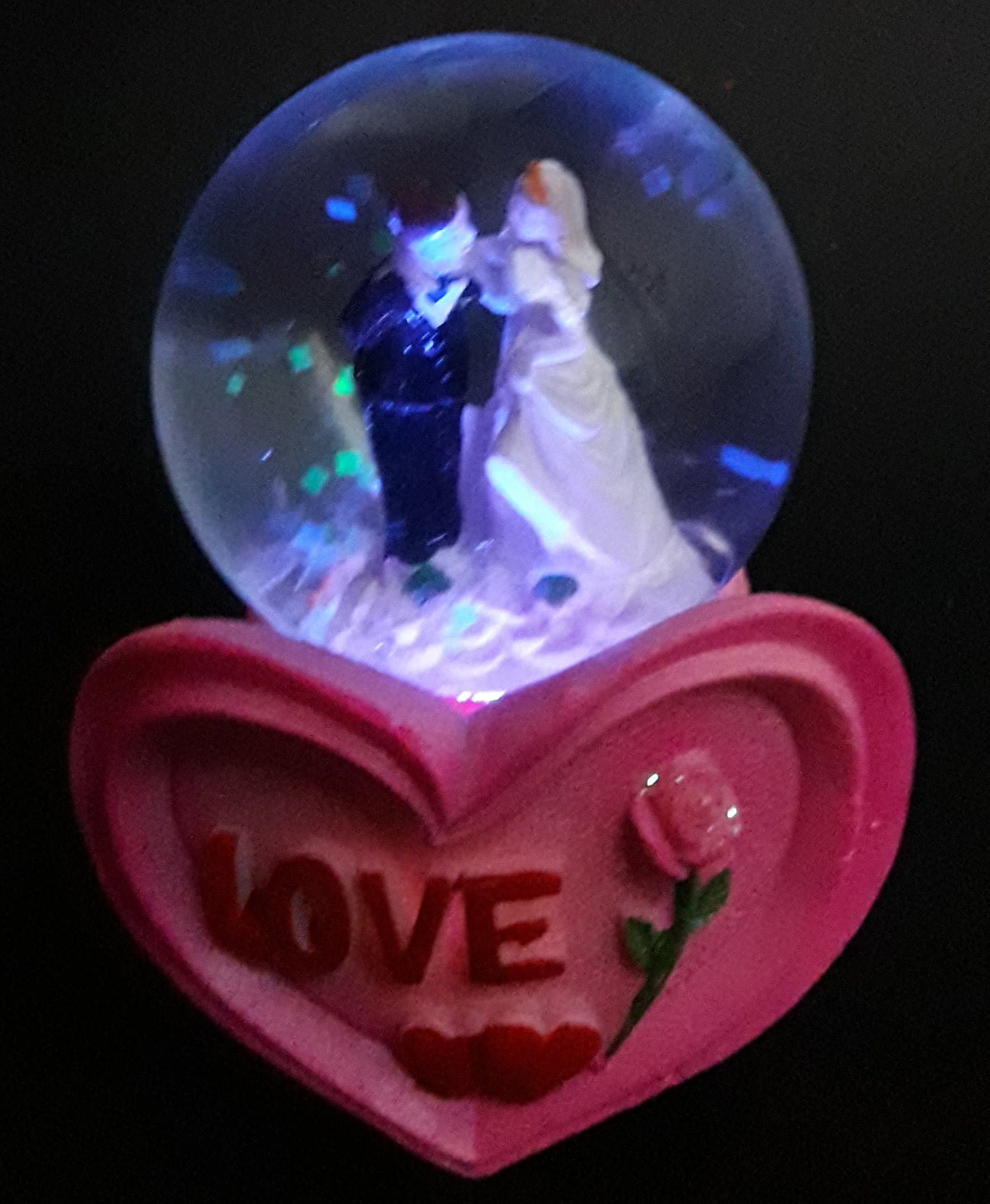 Masti Zone Glass Showpiece (Multicolour)