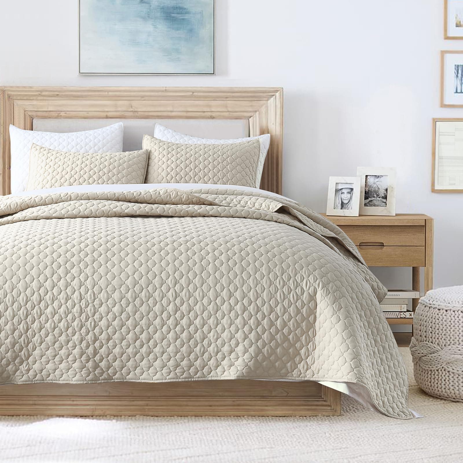 Quilt Set King Size Beige Bedspread, Modern Style Quilted Clouds Pattern Soft Coverlet Set Lightweight Microfiber Quilted Bedspread for All Season, 3 Pieces Includes 1 Quilt and 2 Pillow Sham