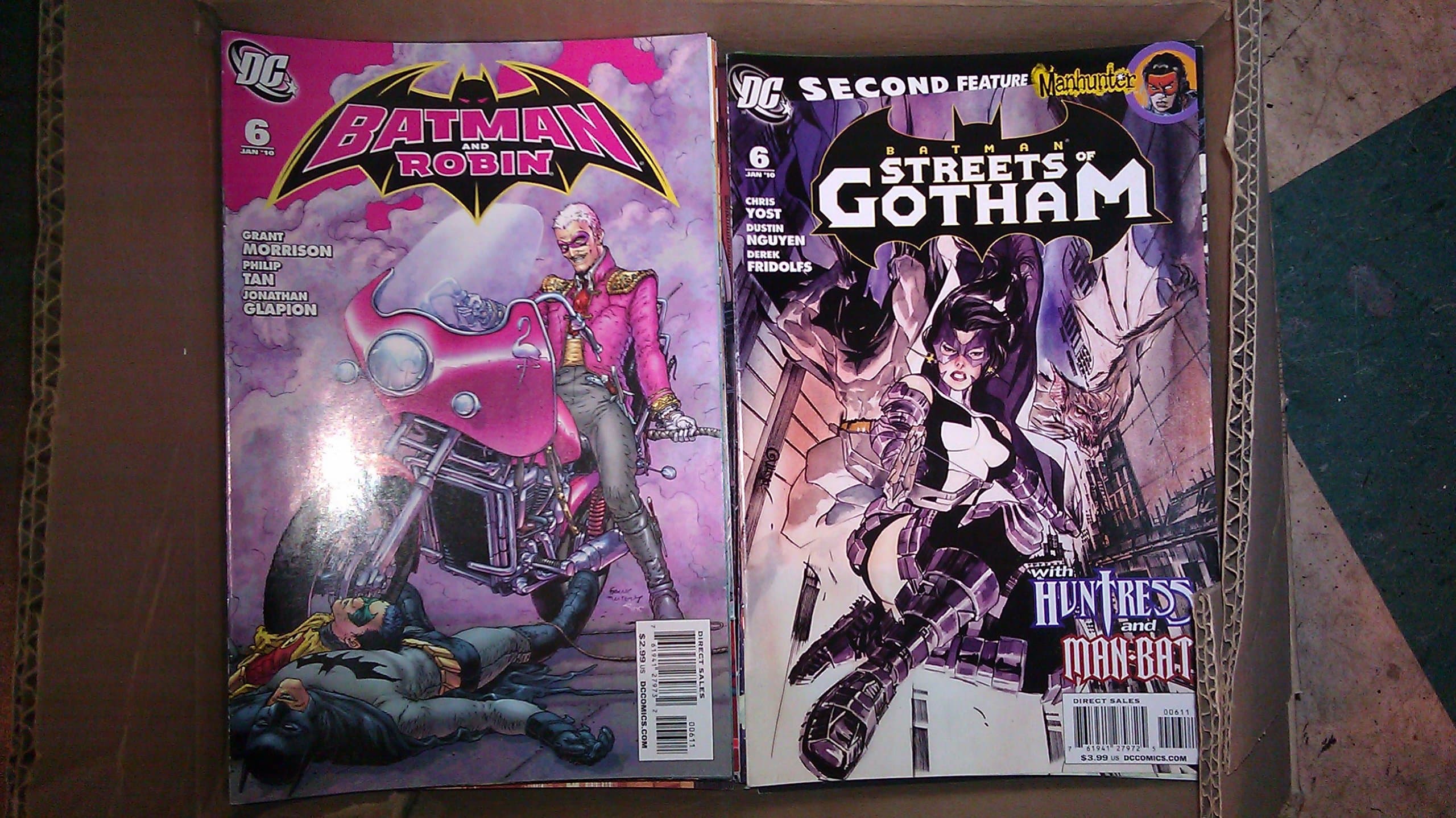 Lot of 100 Different Comic Books Mostly DC Comics