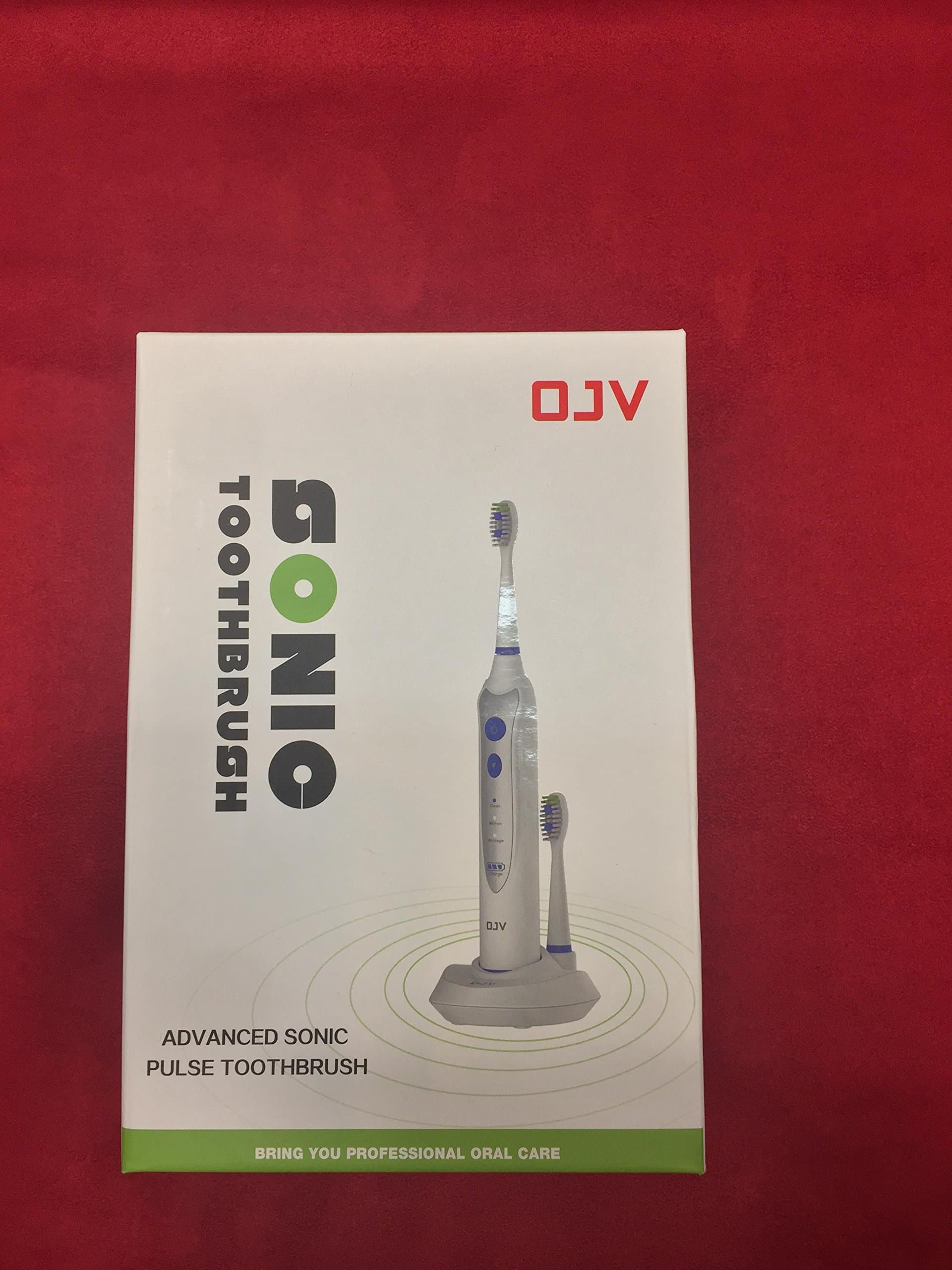 Sonic toothbrush white color