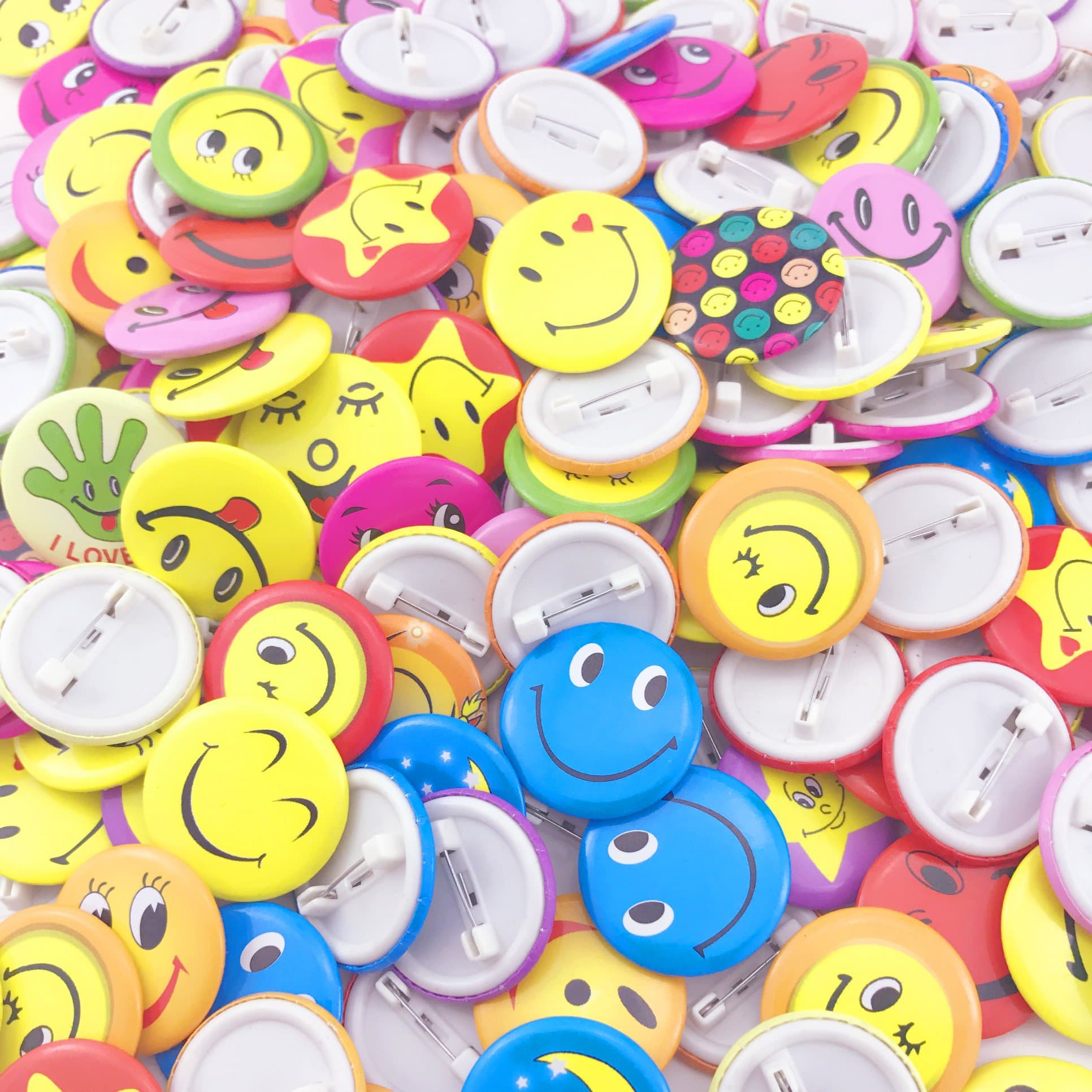 TKOnline Mini Smiley Smile Face Button Pins,1.2 Inch Size - 72 Pack