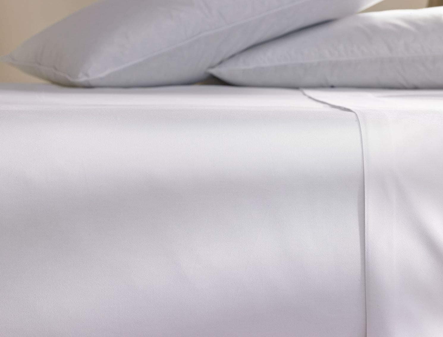 Signature Flat Sheet - Hotel Soft, Breathable 300 Thread Count Cotton Blend Flat Sheet - King