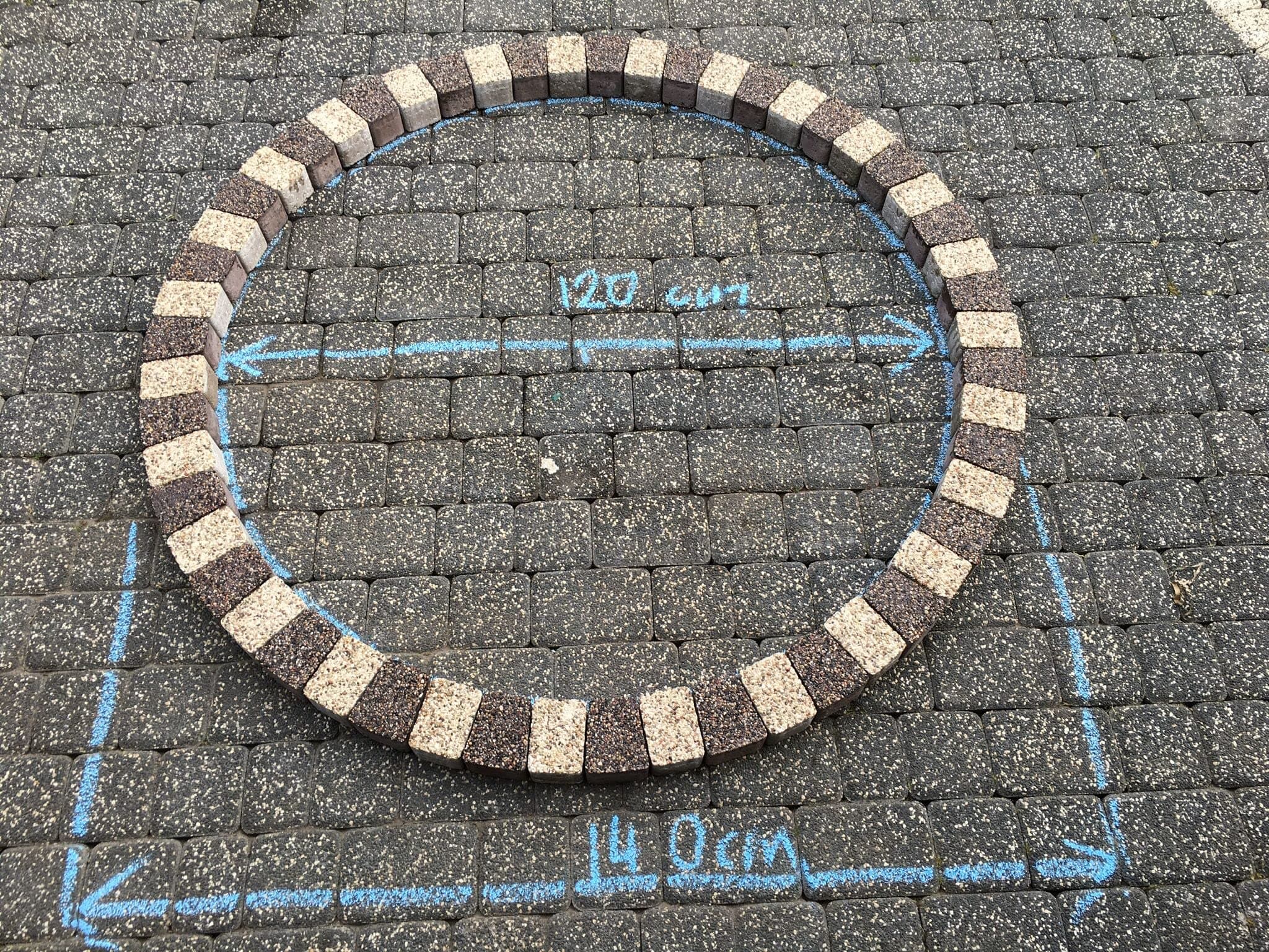 Garden Granite Circle Tree Surround Grass Border Paving Slab Stone Concrete Water Feature (CREAM/BROWN, 260)